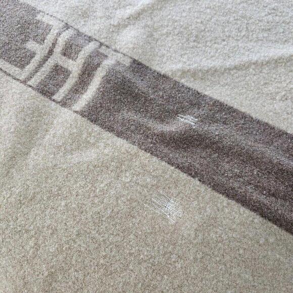 The Albany Denver Antique Wool Pendleton Hotel Blanket - Picture 8 of 12